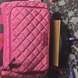 Vera Bradley magenta velvet like make-up/jewelry travel case
